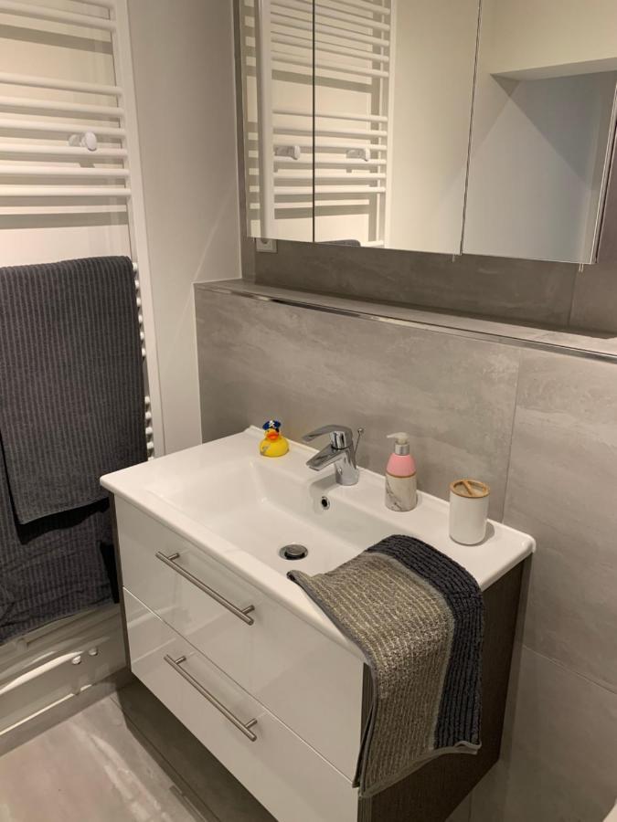W1 - Kontaktloser 24H Check In, W-Lan, Netflix, Parkplatz, Kueche, Boxspring-Bett Бюкебурґ Екстер'єр фото
