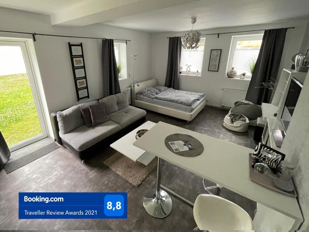 W1 - Kontaktloser 24H Check In, W-Lan, Netflix, Parkplatz, Kueche, Boxspring-Bett Бюкебурґ Екстер'єр фото