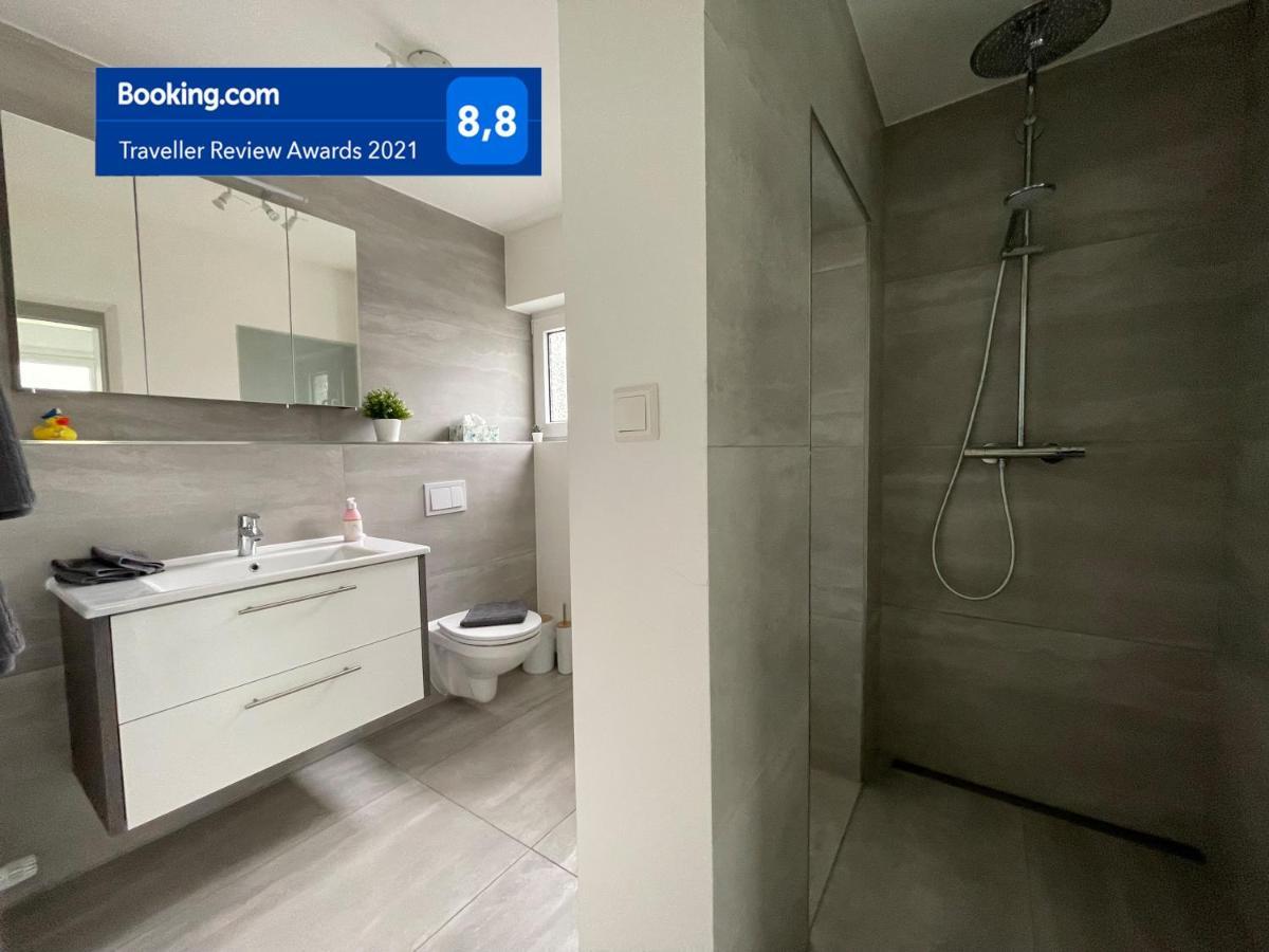 W1 - Kontaktloser 24H Check In, W-Lan, Netflix, Parkplatz, Kueche, Boxspring-Bett Бюкебурґ Екстер'єр фото